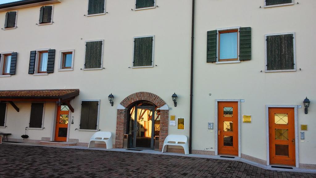 Relais Corte Pontigliardo Colà Exteriér fotografie