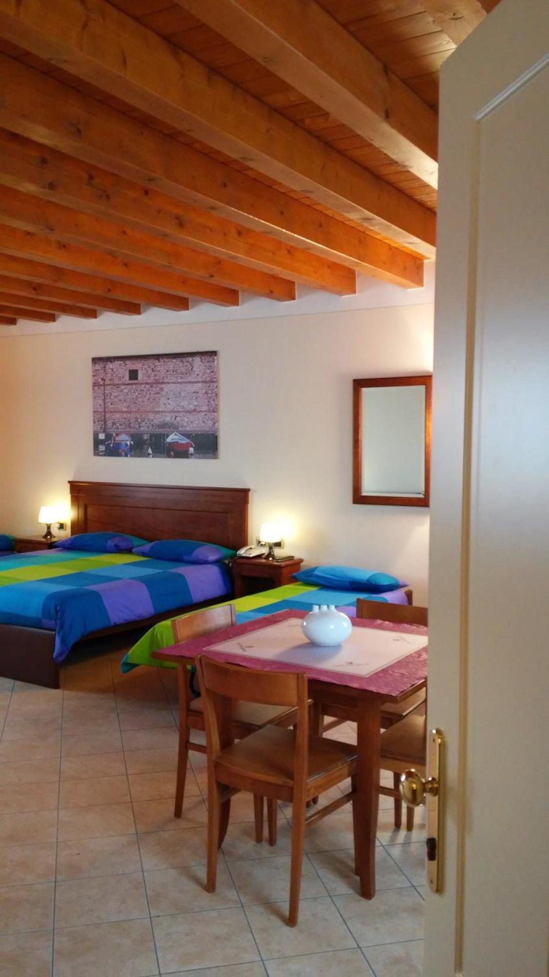 Relais Corte Pontigliardo Colà Pokoj fotografie